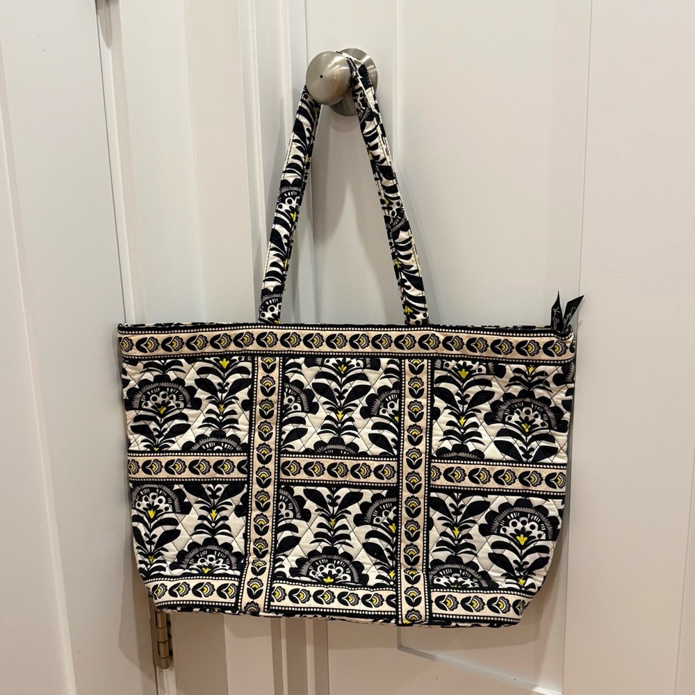 Vera Bradley Black and White Floral Tote with Zipper - Picture 2 of 5